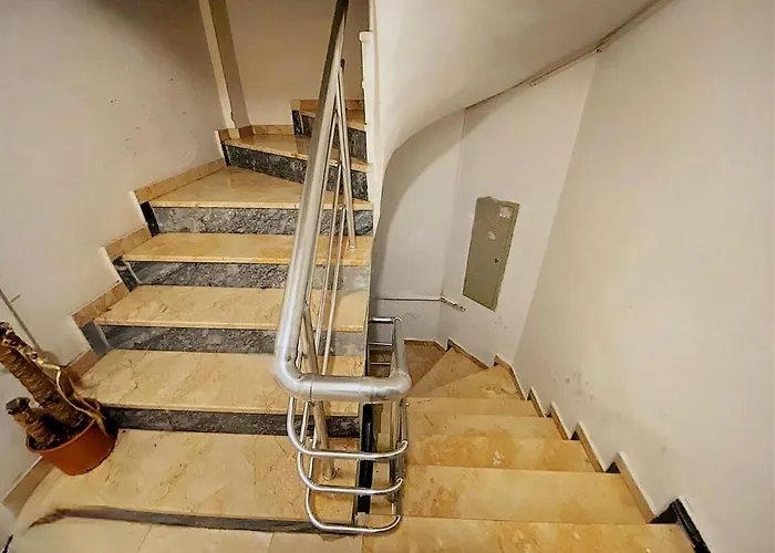 Ξενοδοχείο με διαμερίσματα Hayyam 46